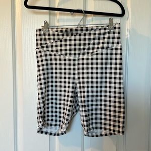 Old Navy Crossover Waist Bike Shorts